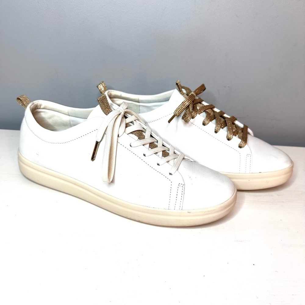 VIONIC Paisley White Sneakers, Women’s, Leather, Laces, Size 10 GUC
